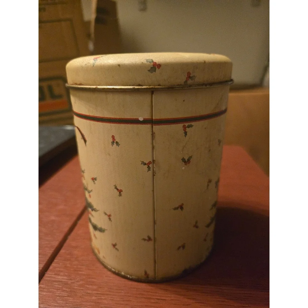 Vintage Christmas Tree Metal Tin Holiday Storage Container Cream Holly Decor